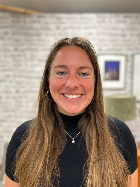 Svenja Baumgärtner Porträtbild von Svenja Baumgärtner