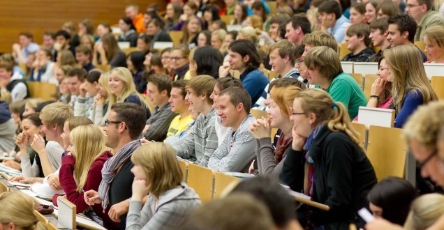 Lecture hall of the University of Heidelberg (Photo: Hoppe)