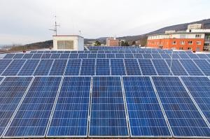 Photovoltaik-Anlage auf einem Dach